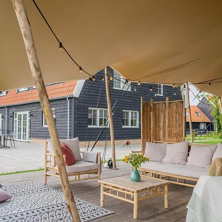 Nieuw Leven Texel מלון